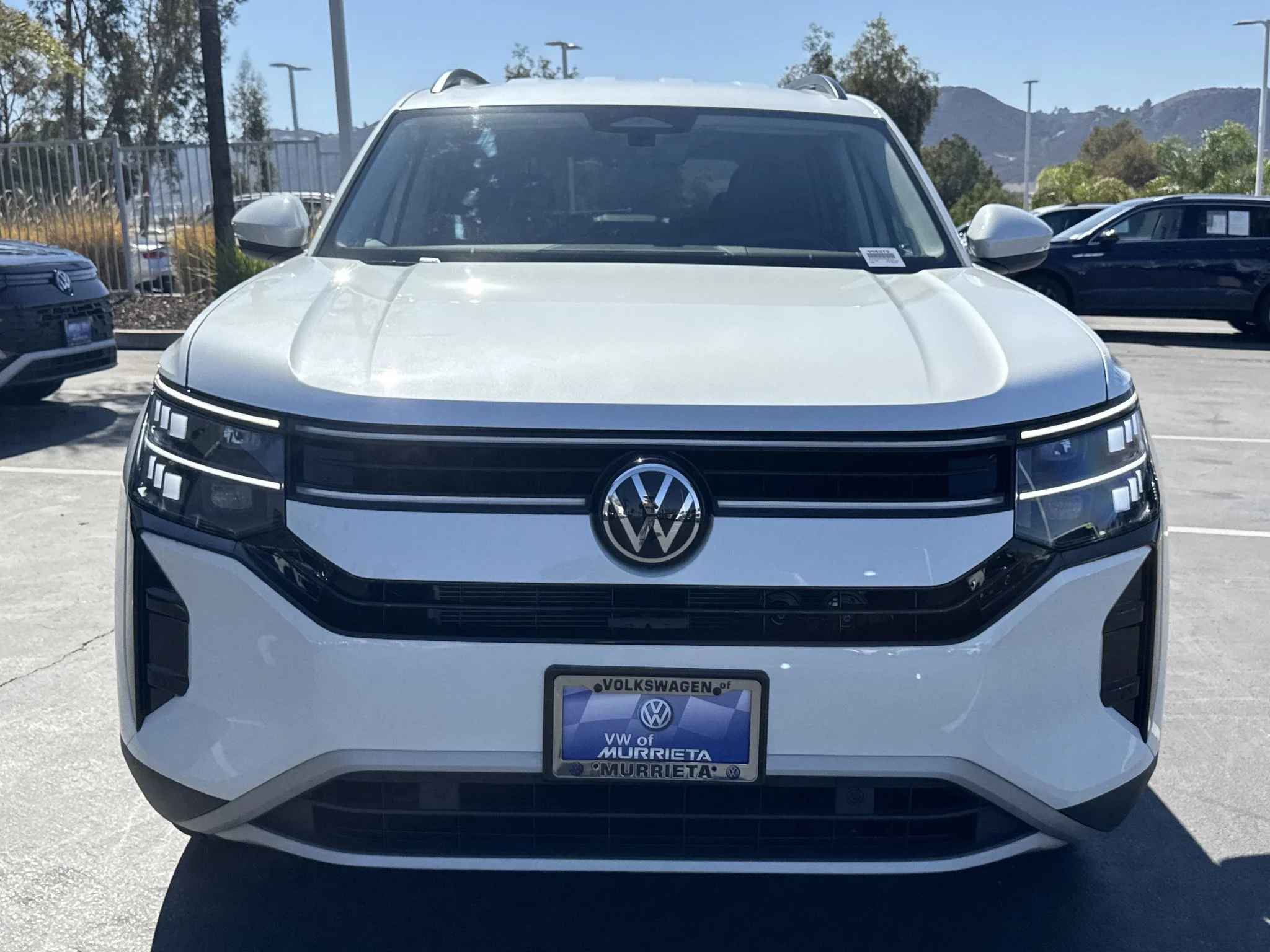 New 2027 Opal White Pearl Volkswagen SE w/Technology image 2