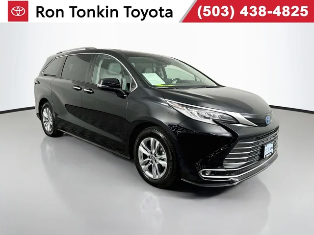 2022 Toyota Sienna Limited