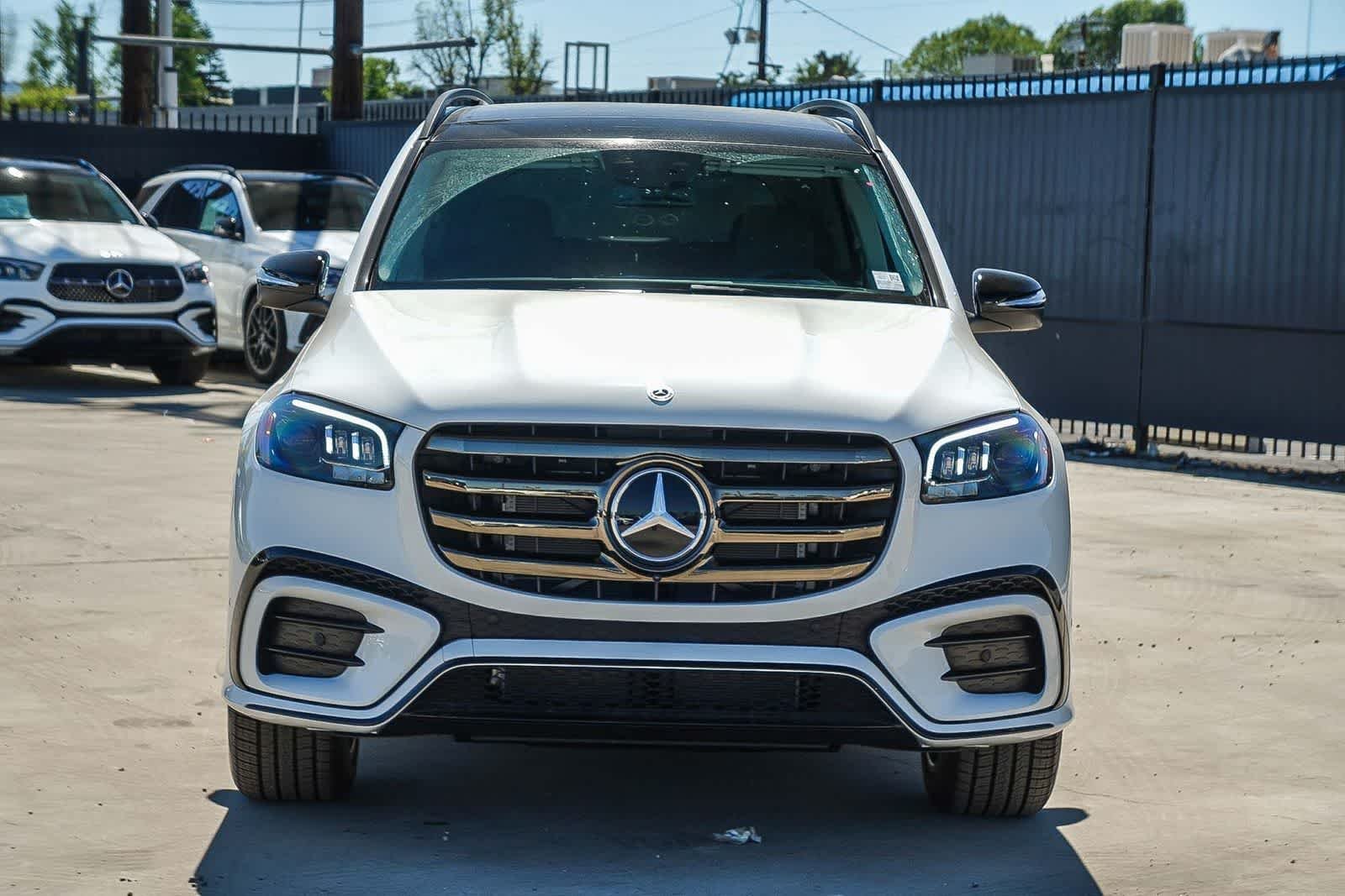 New 2026 Polar White Mercedes-Benz GLS 450 image 2