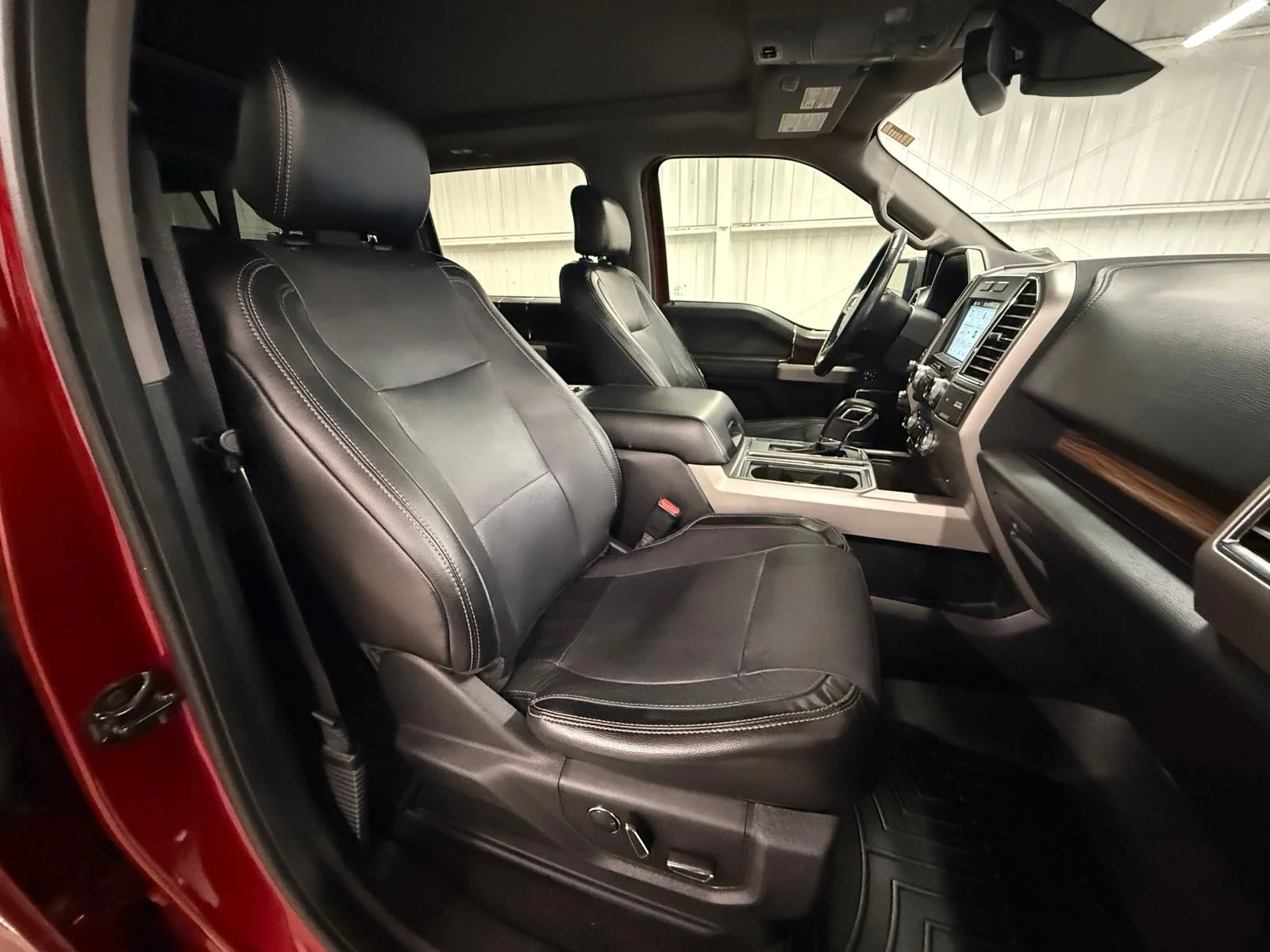 Used 2016 Red Ford Lariat image 21