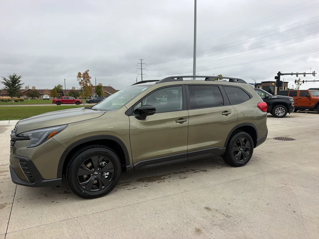 New 2027 AUTUMN GREEN METALLIC Subaru Premium image 2