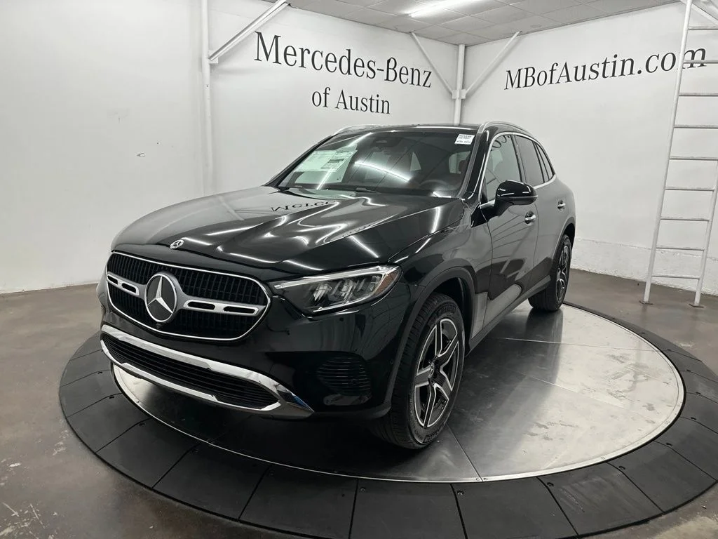 New 2027 Black Mercedes-Benz GLC 300 image 3