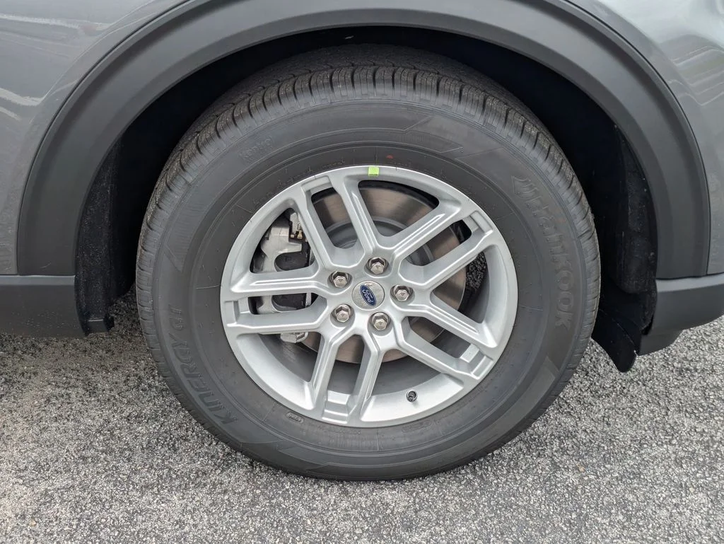 New 2026 Carbonized Gray Metallic Ford Active image 11