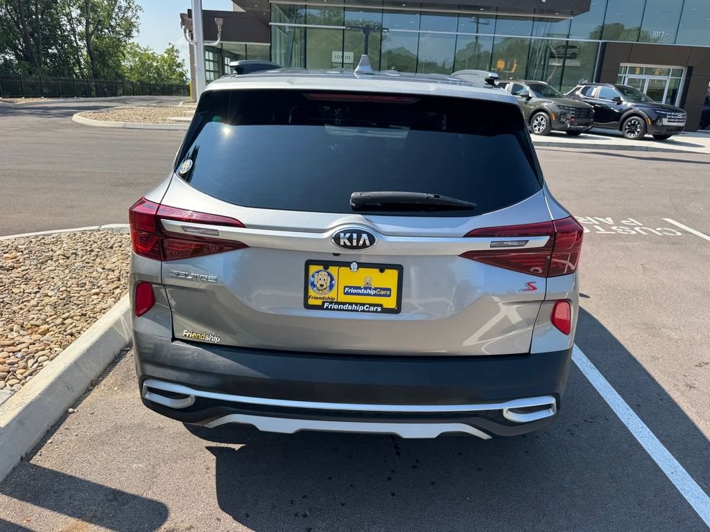Used 2021 Gray Kia S image 18