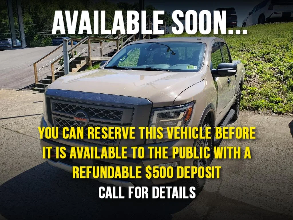 2021 Nissan Titan PRO-4X 4X4 Crew Cab's photo