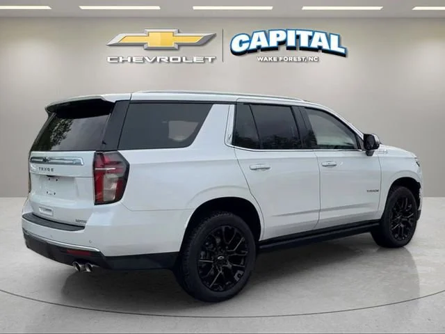 Used 2021 IRIDESCENT PEARL TRICOAT Chevrolet High Country image 5