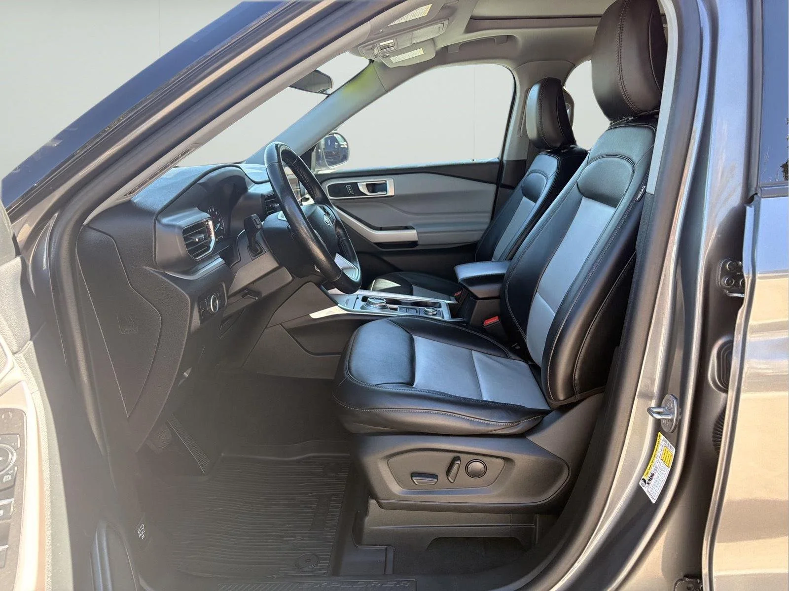 Used 2023 Carbonized Gray Ford XLT image 8