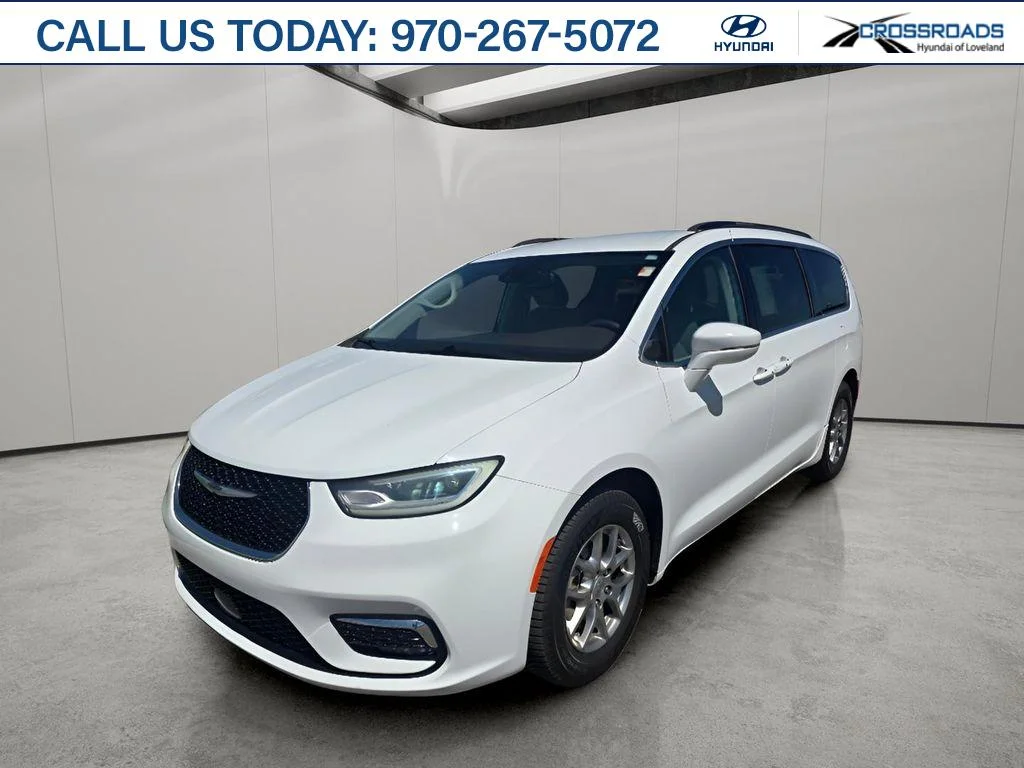 Used 2021 Bright White Clearcoat Chrysler Touring image 1