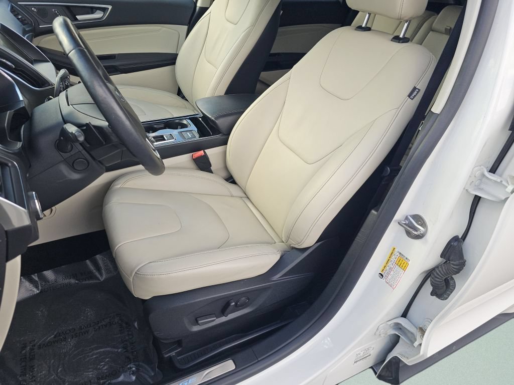 Used 2020 White Metallic Ford Titanium image 6