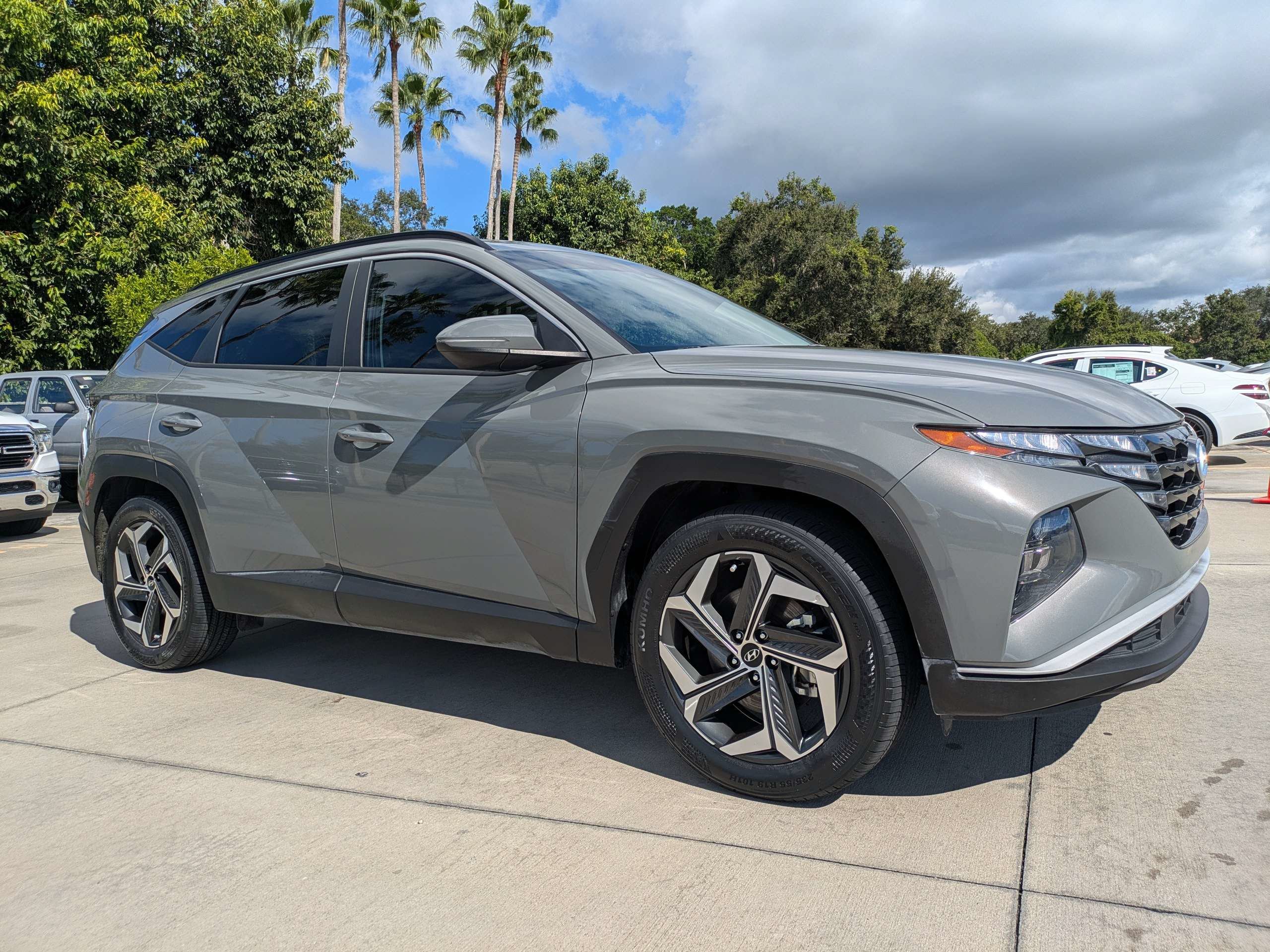 Certified Used 2024 Hampton Gray Hyundai SEL image 1
