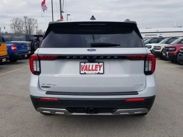 New 2026 Space White Metallic Ford Active image 8
