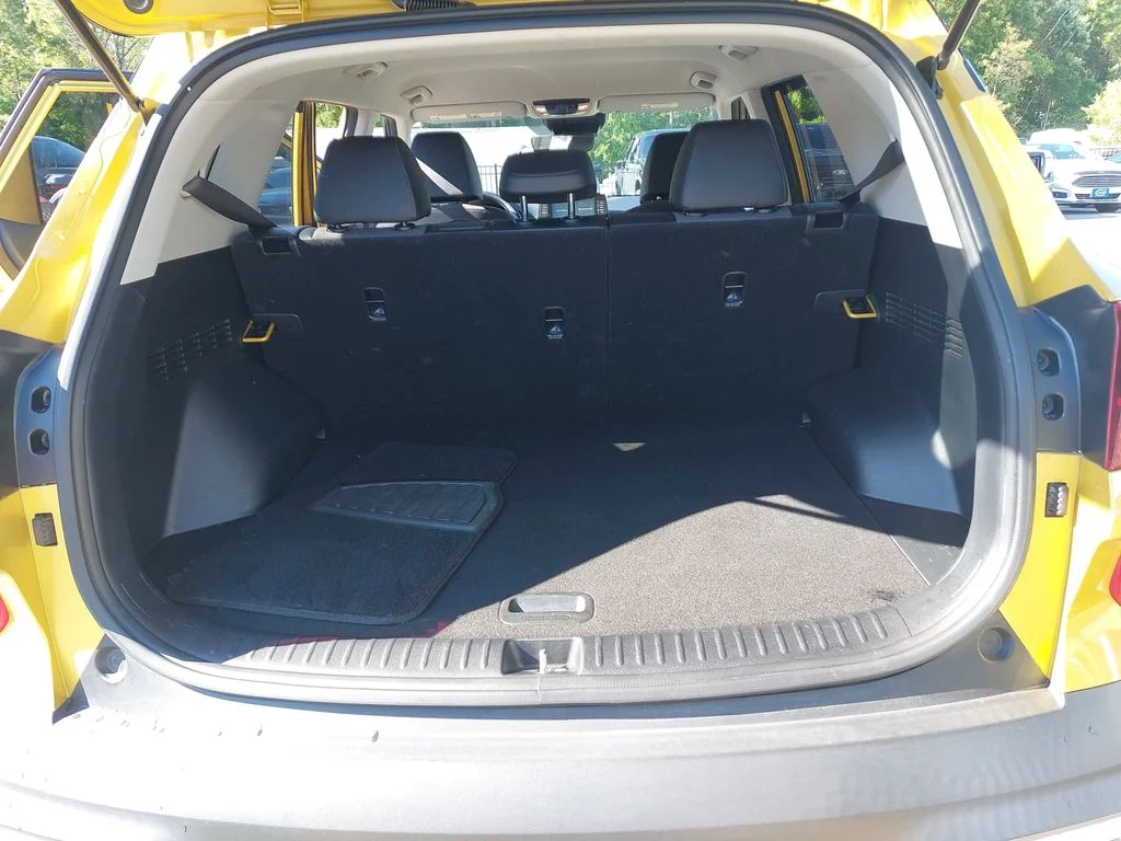 Used 2021 Yellow Kia S image 12