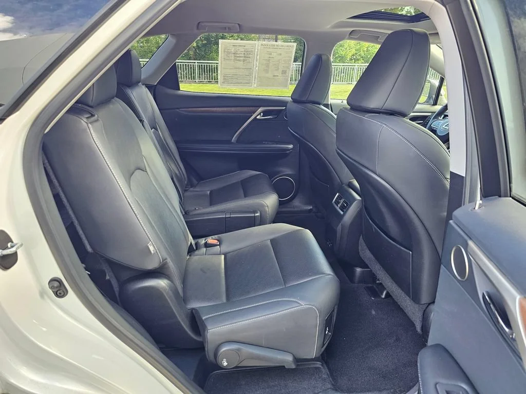 Used 2022  Lexus RX 450hL image 12