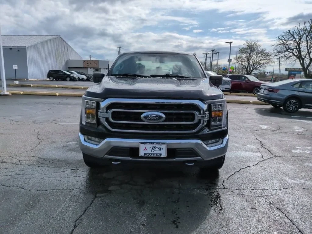 Used 2021 Blue Ford XLT image 3