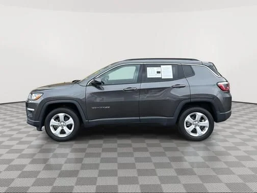 Used 2020 Gray Jeep Latitude image 6