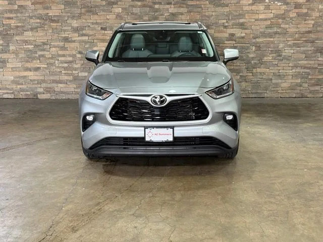 Used 2021 Celestial Silver Metallic Toyota XLE image 35