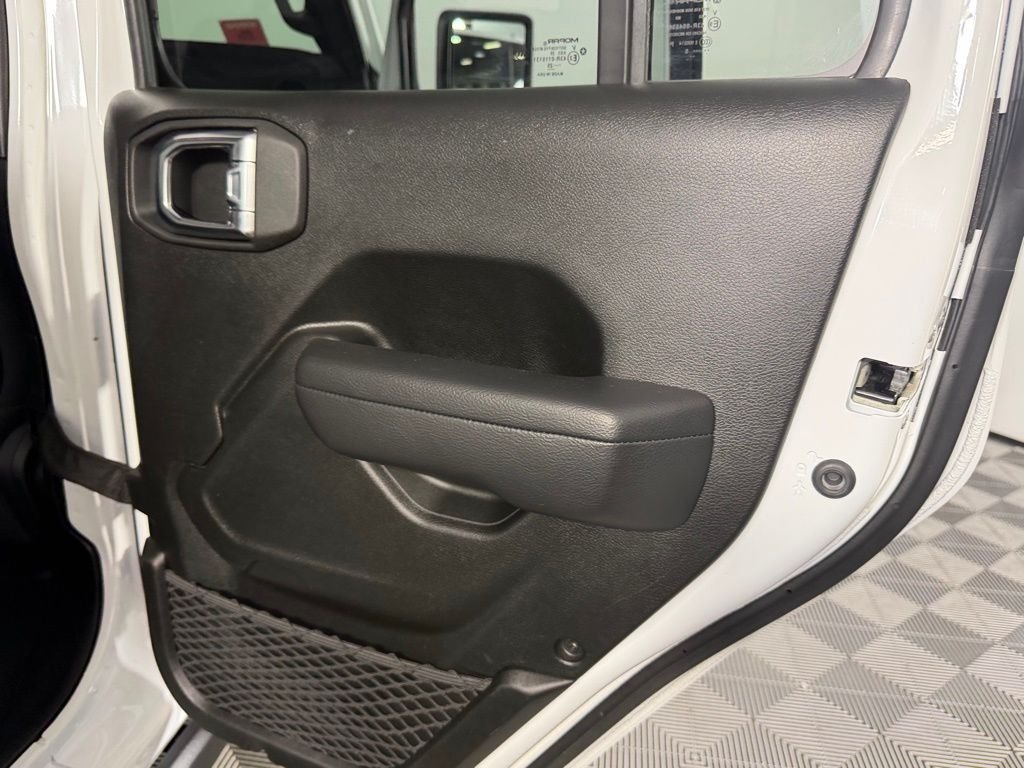 Used 2025 White Jeep Rubicon 4xe image 29