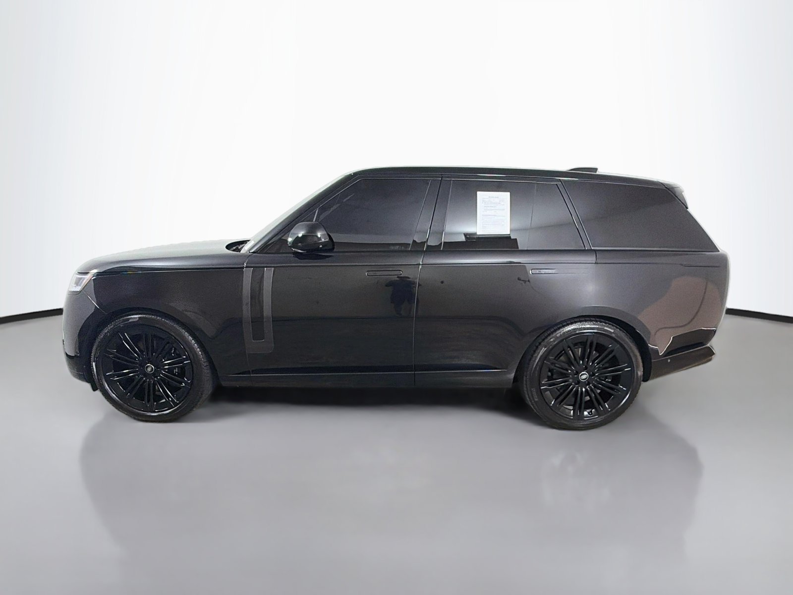 Used 2023 Santorini Black Metallic Land Rover Autobiography image 2