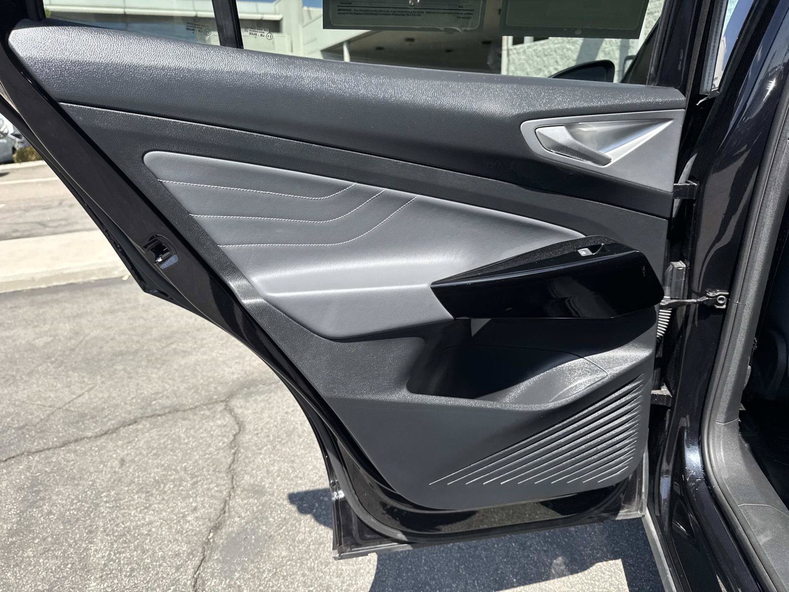 Used 2023 Deep Black Pearl Volkswagen  image 26