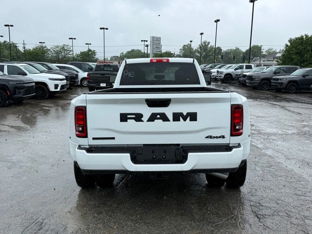 New 2026 Bright White Clear-Coat Exterior Paint RAM Big Horn image 7