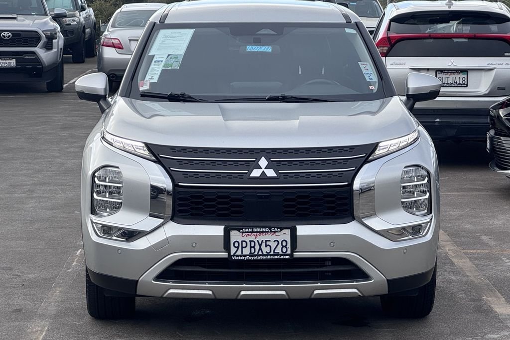 Used 2024 Blue Mitsubishi SE image 9