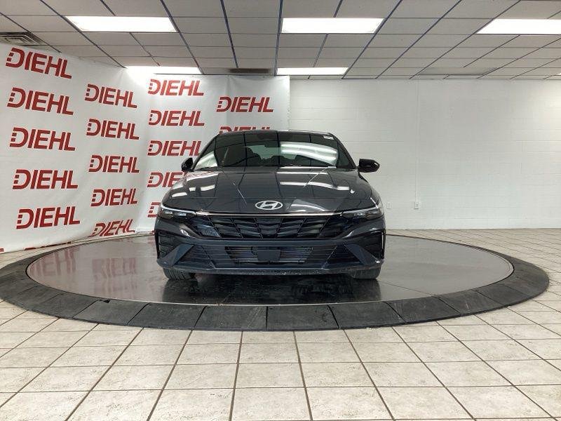 New 2026 Gray Hyundai SEL Sport image 2