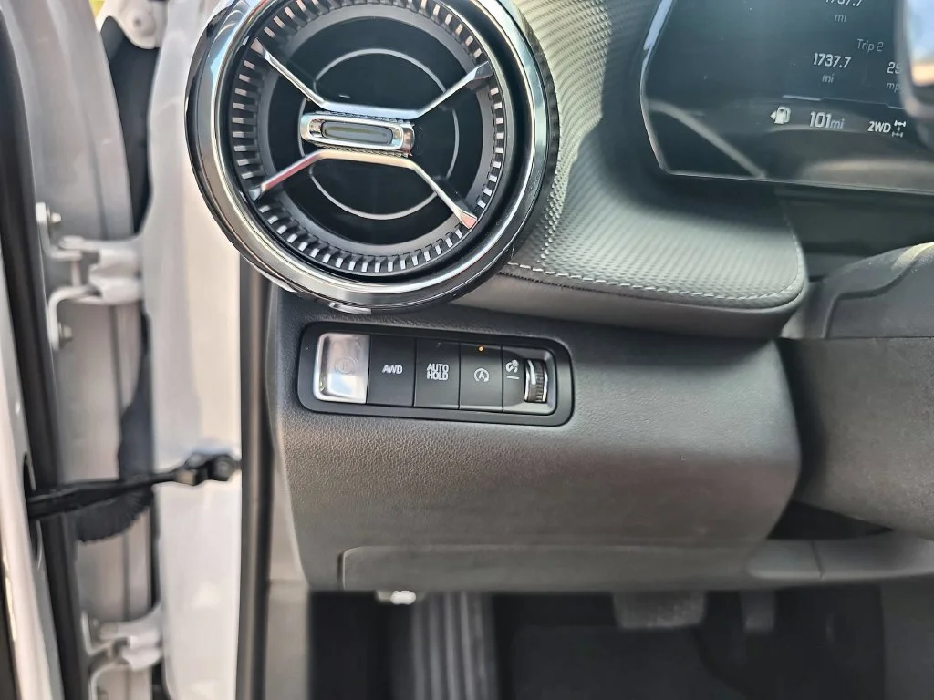 2026 Chevrolet Equinox LT - Photo 18