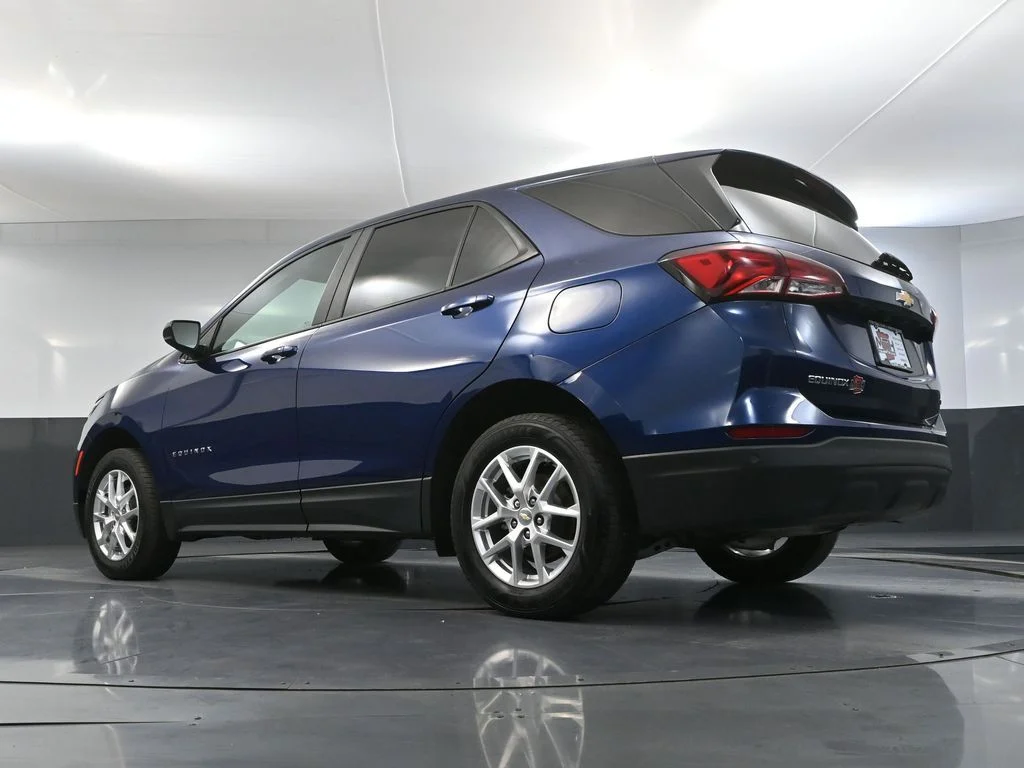 Used 2022 Blue Chevrolet LS image 48