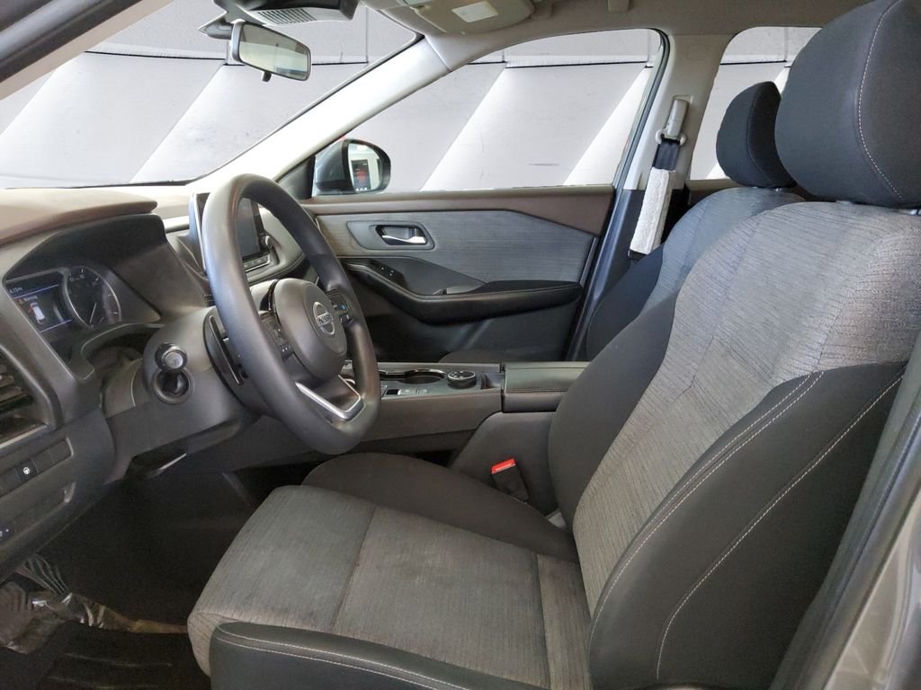 Used 2021 Gray Nissan SV image 7