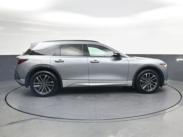 Used 2024  Acura Base image 3