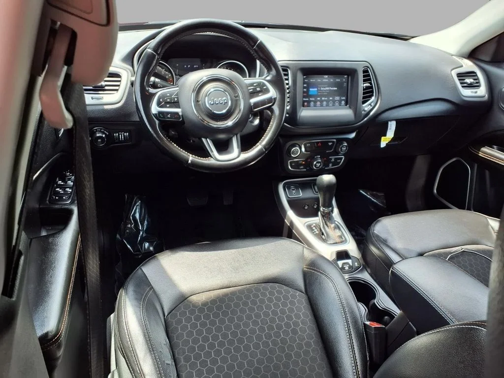 Certified Used 2020 Red Jeep Latitude image 4