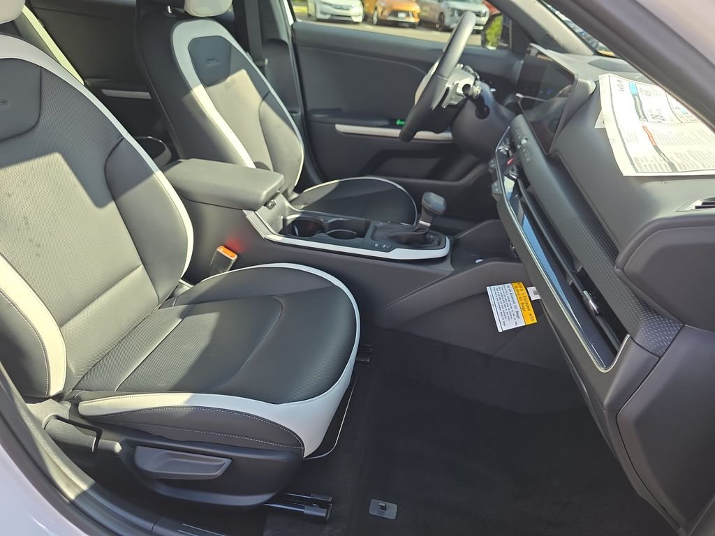 New 2026 Snow White Pearl Kia GT-Line Turbo image 35