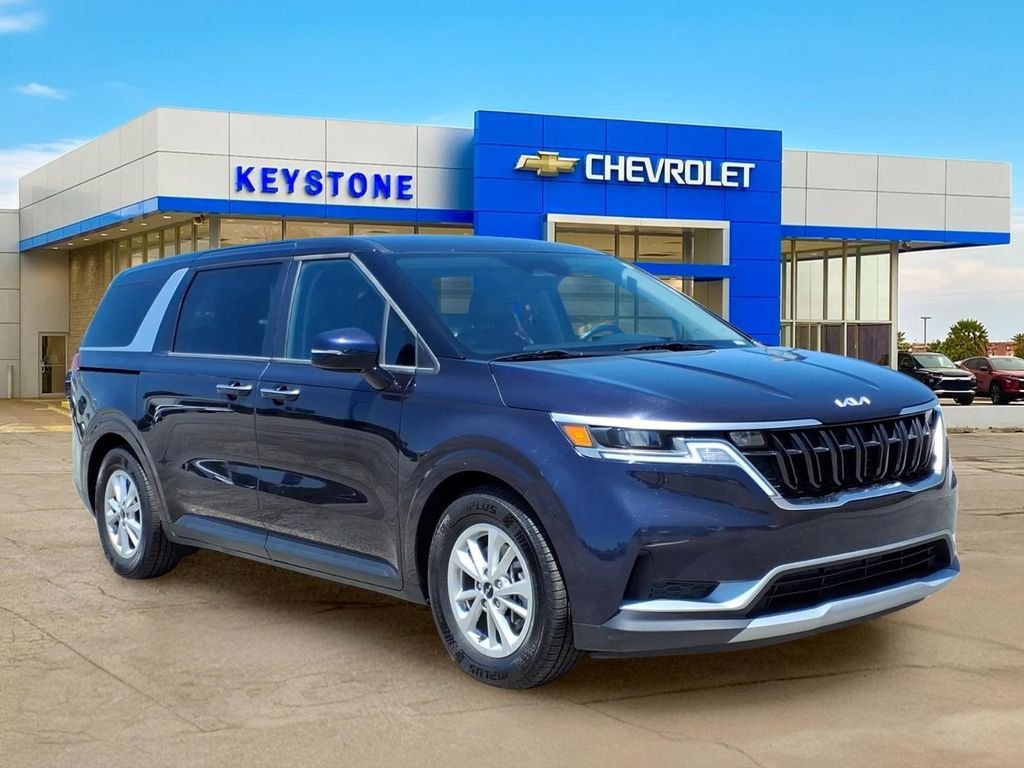 2024 Kia Sedona LX Seat Pkg's photo