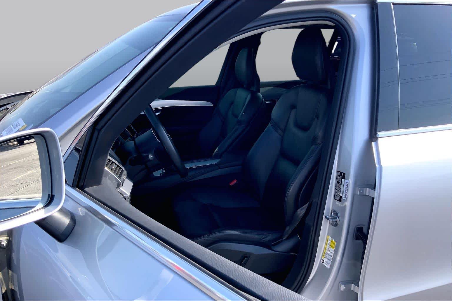 Pre-Owned 2018 Volvo XC90 Momentum