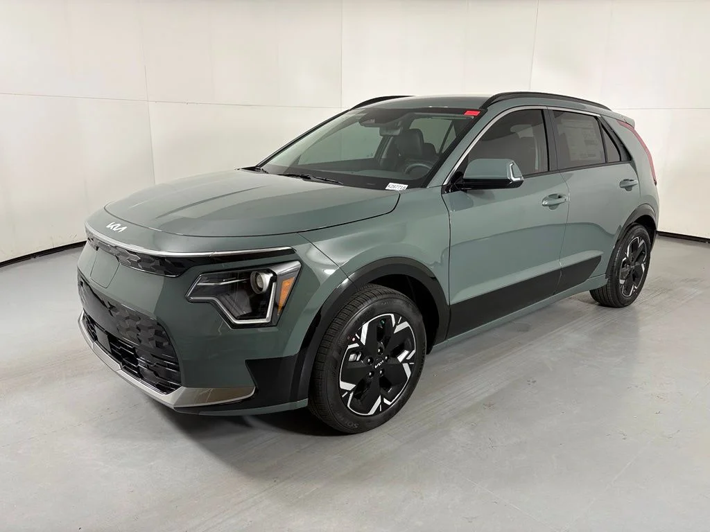 New 2026 Cityscape Green Kia WIND image 4