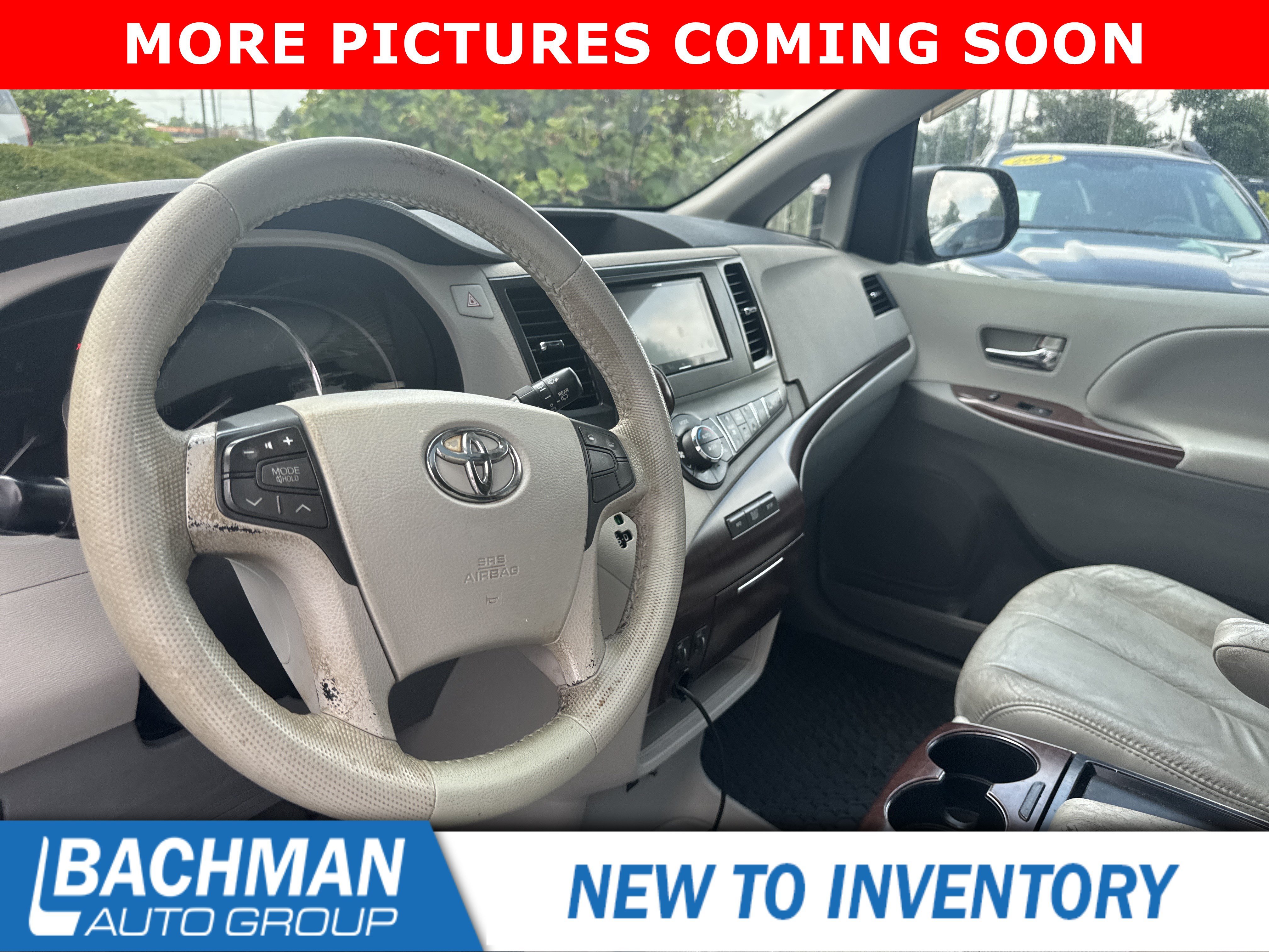 Used 2011 Black Toyota XLE image 12