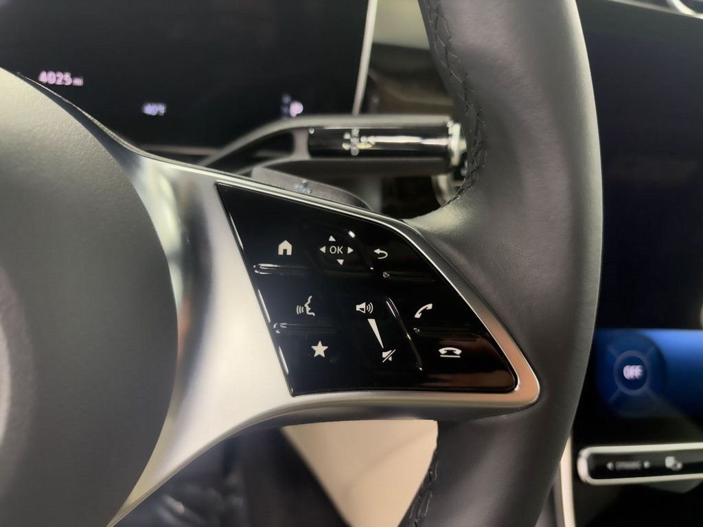 2025 Mercedes-Benz GLC Base - Photo 13