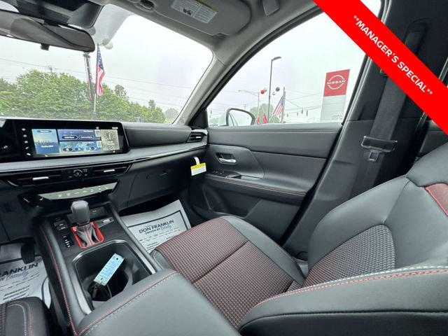 2025 Nissan Kicks SR AWD - Photo 11