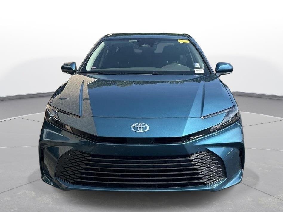 Used 2025 Ocean Gem Toyota LE image 3