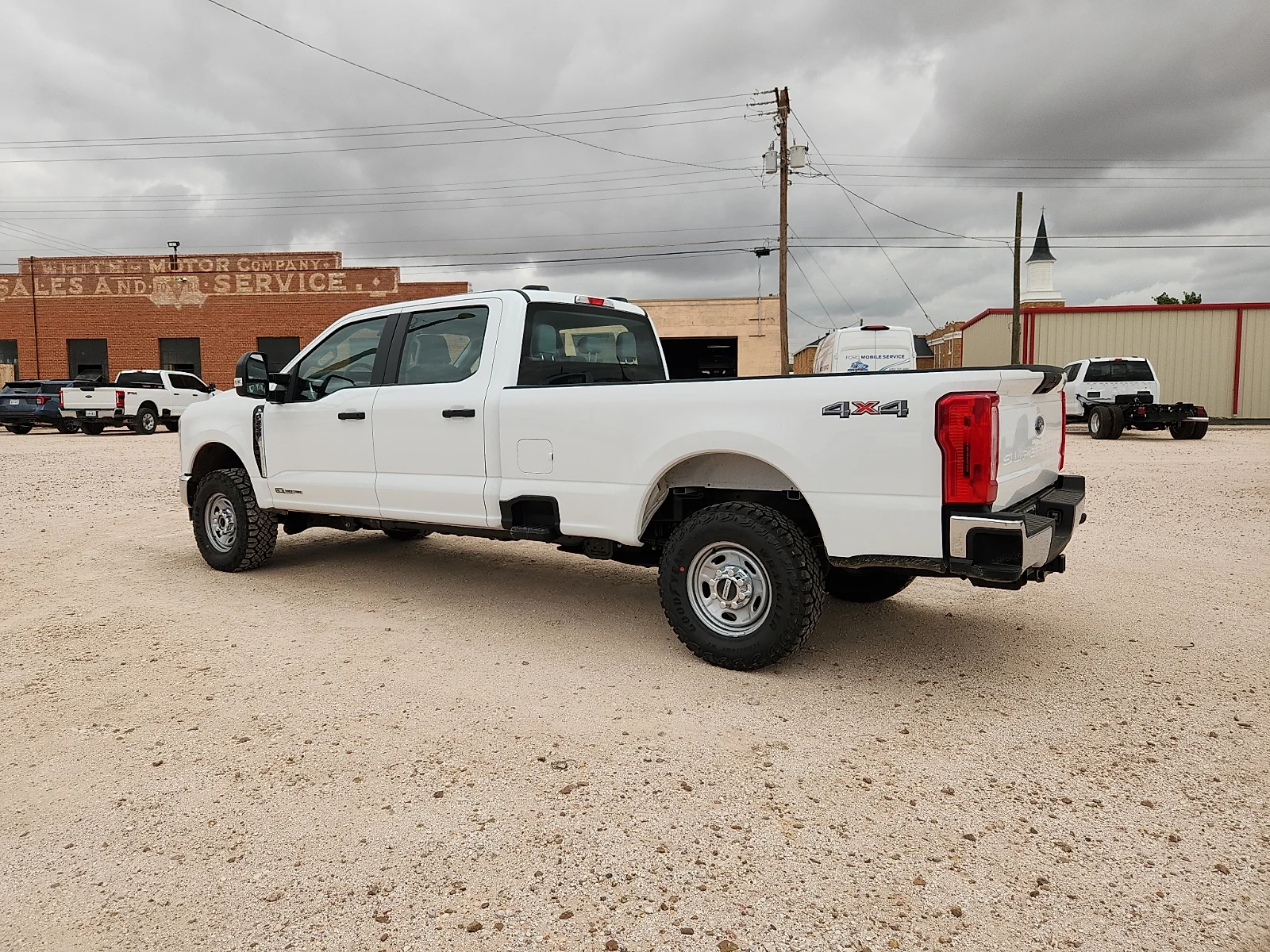 New 2026 Oxford White Ford F-250® XL image 4