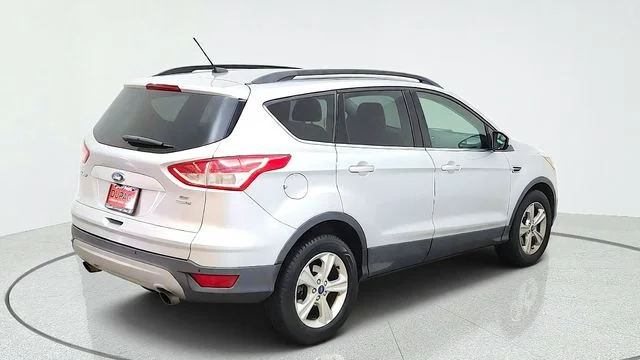 Used 2016 Silver Ford SE image 11