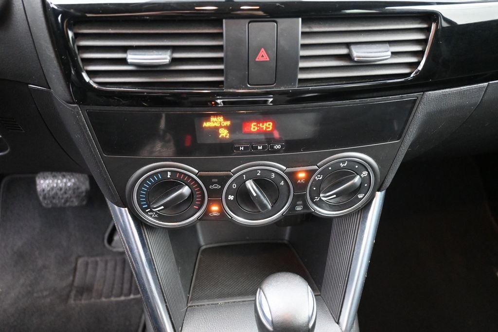 Used 2015 Silver Mazda Touring image 6