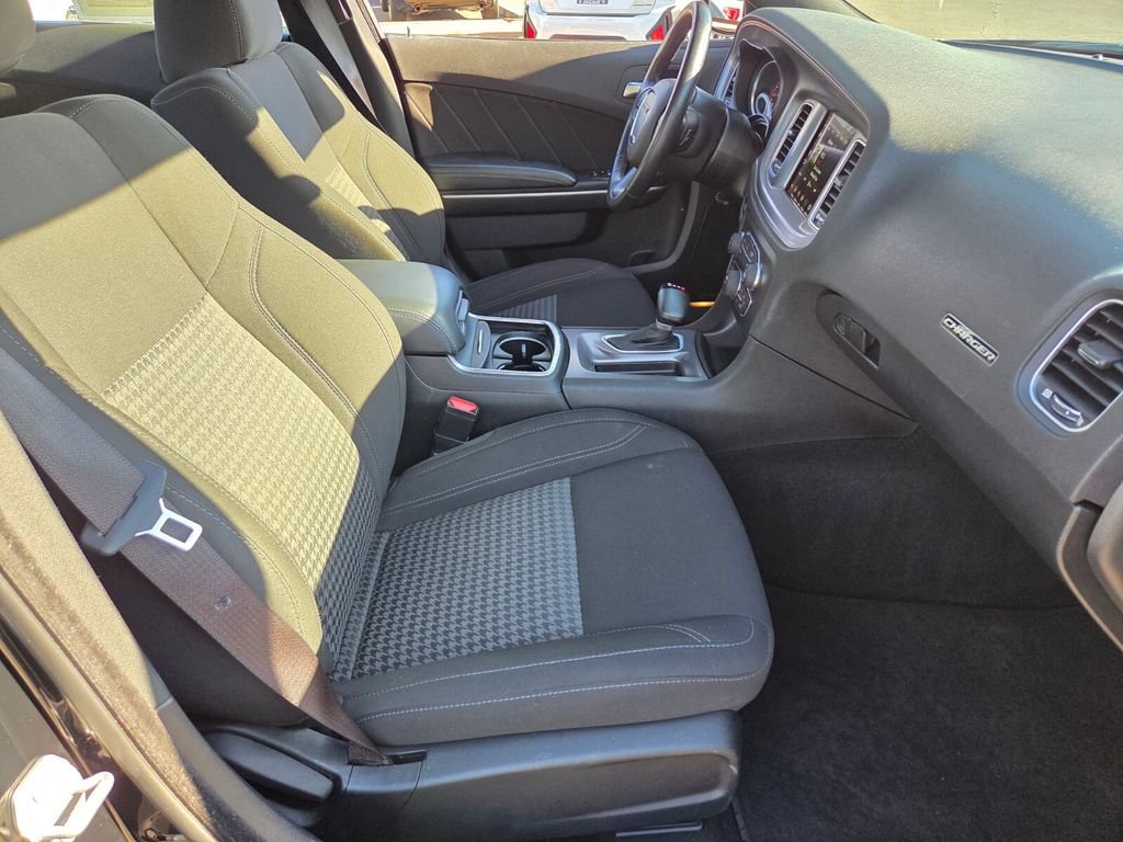 Used 2023 Black Dodge SXT image 20