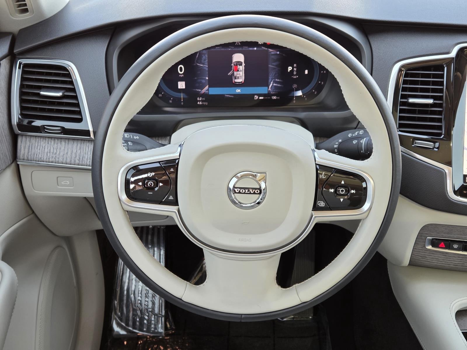 Used 2023 Bright Dusk Metallic Volvo Plus image 18