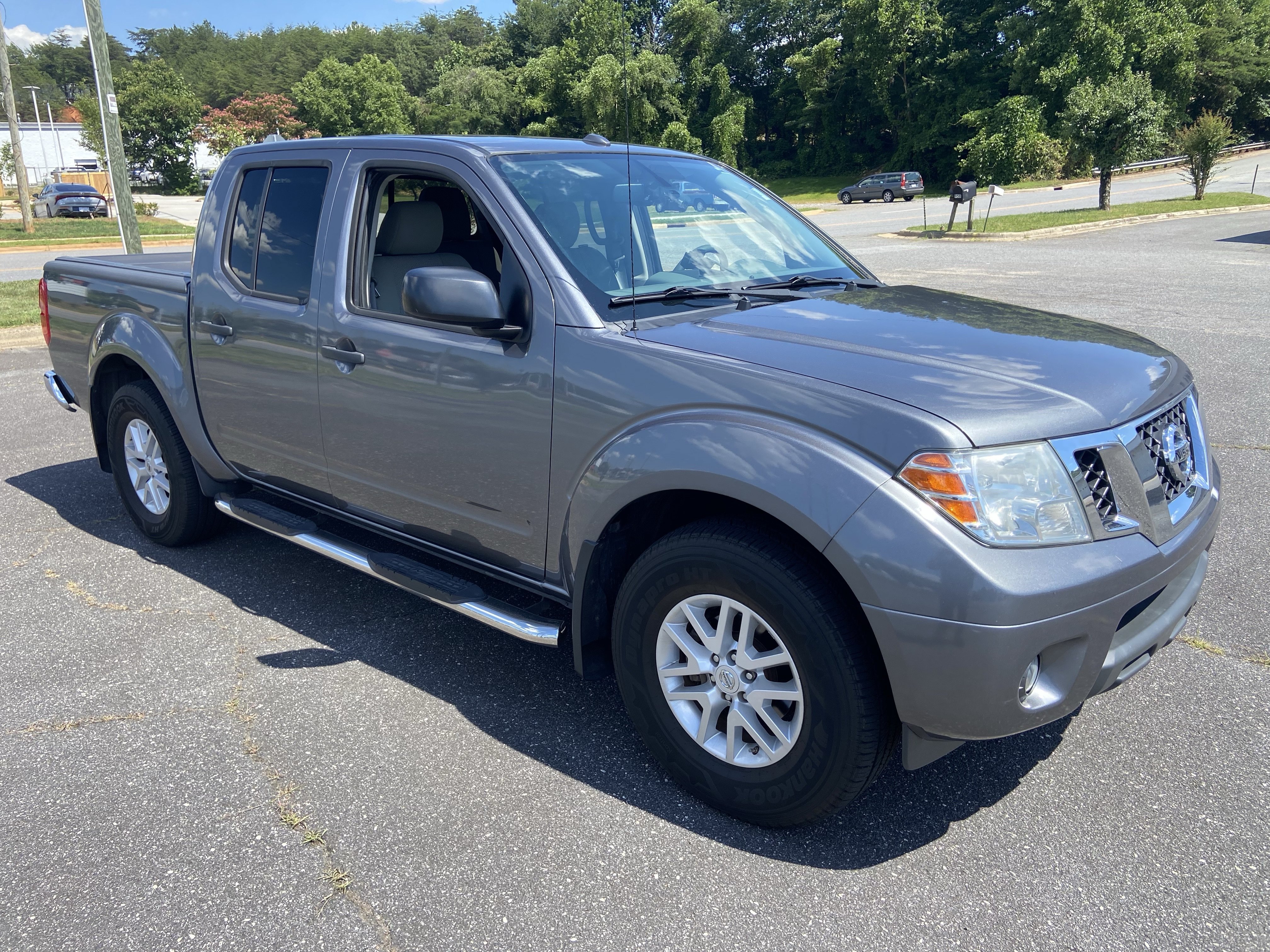 Used 2018 Gun Metallic Nissan SV V6 image 3