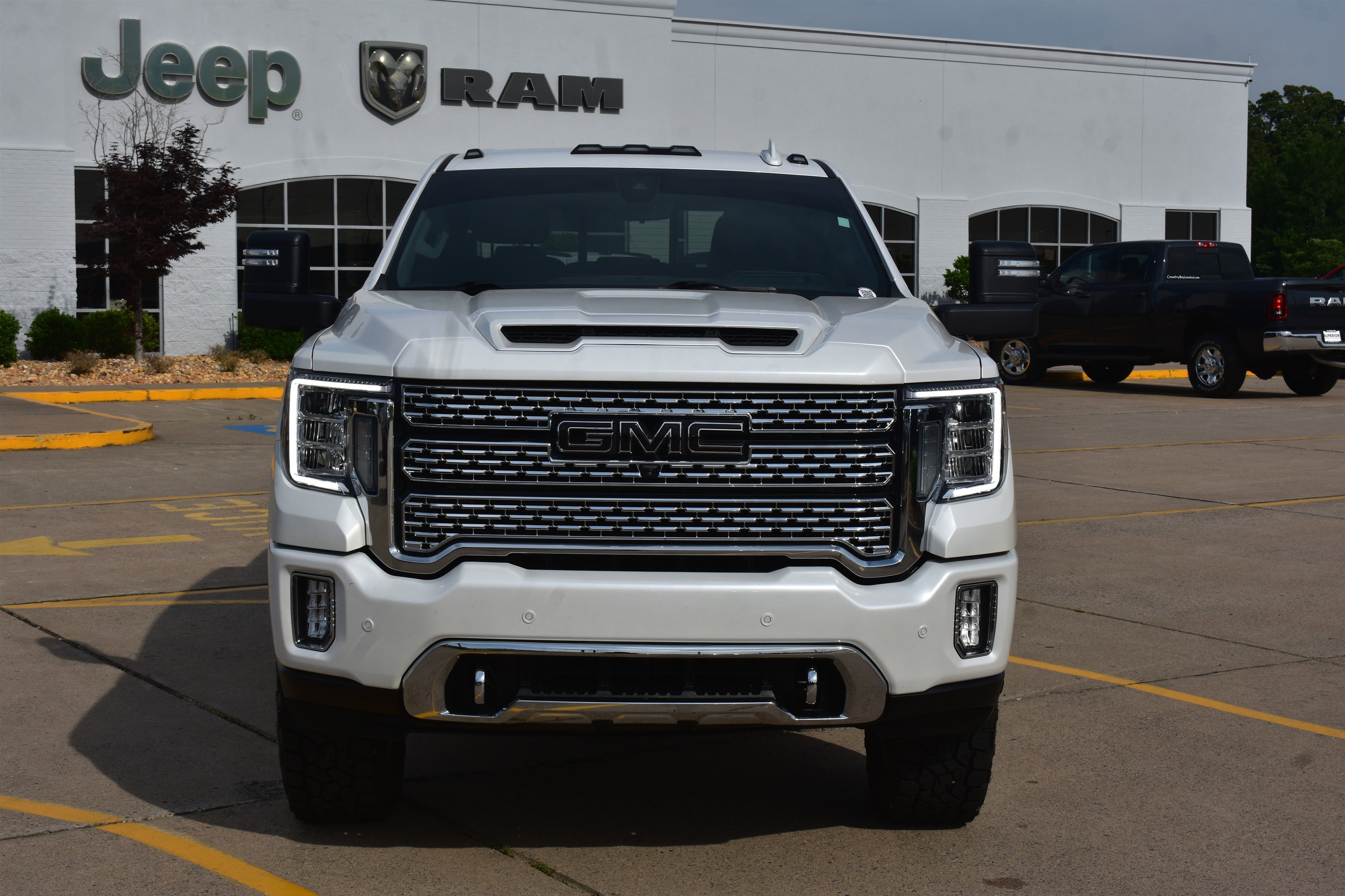 Used 2023 GMC Sierra 3500 Denali HD Denali with VIN 1GT49WEY4PF199554 for sale in Little Rock