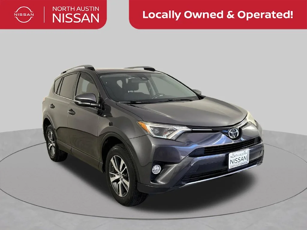Used 2017 Gray Toyota XLE image 1