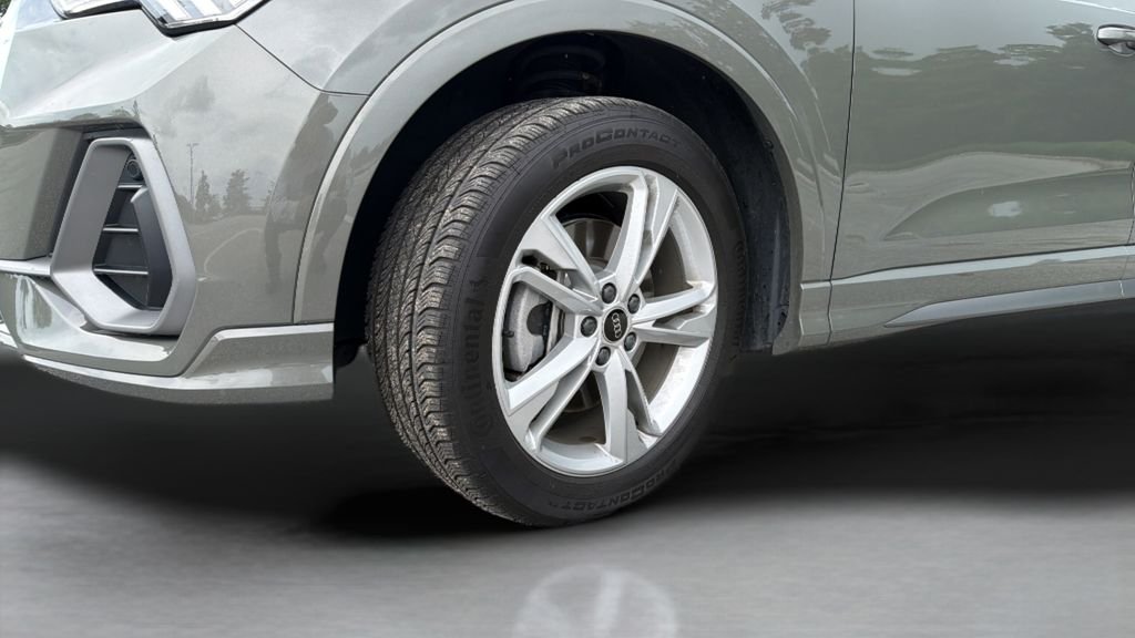 Used 2024 Gray Audi Premium Plus image 32