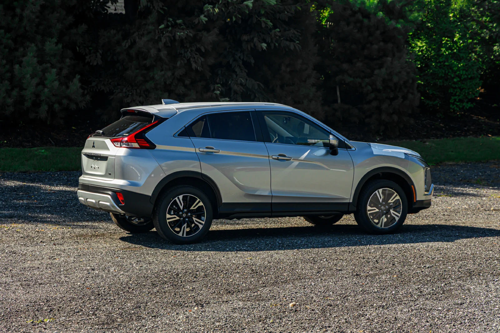 New 2025 Silver Mitsubishi SE 1.5T S-AWC image 9