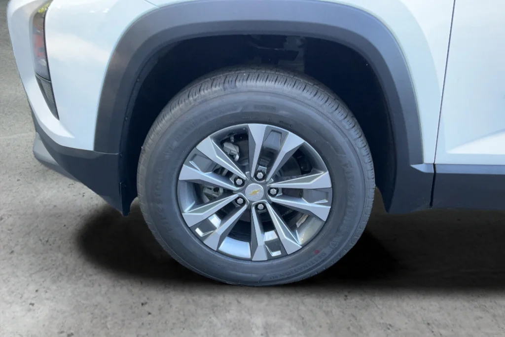 2026 Chevrolet Equinox LT - Photo 22